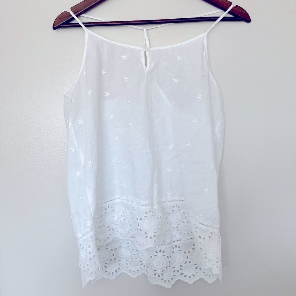 ArtisanNY white embroidered tank top